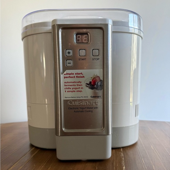 Cuisinart Electronic Yogurt Maker Automatic Cooling BPA Free Discontinued New - Picture 7 of 13